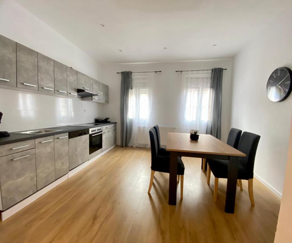 -1-Zentral-Traumwohnung-Rhein أوبرفيزل المظهر الخارجي الصورة